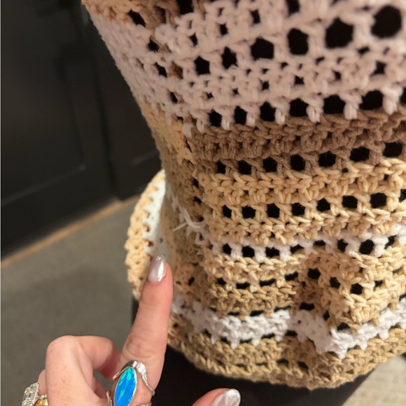 ✨ Handmade Boho Crochet Crop Tank Top – Neutral Stripe ✨ - Picture 4 of 5